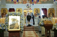Преосвященные архипастыри возглавили праздничную литургию в день Тихвинской иконы Божией Матери