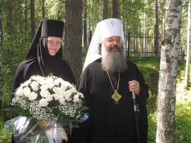 Митрополит Екатеринбургский и Верхотурский Кирилл поздравил настоятельницу Сарсинской Боголюбской  обители с днём Ангела.