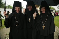 9 июля сестры Боголюбского монастыря приняли участие в торжестве Ново-Тихвинского женского монастыря